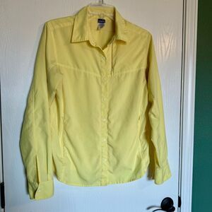 Patagonia  women's snap button long sleeve shirt